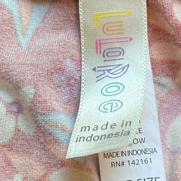 0234 LuLaRoe Size OS Leggings Red and Purple Flowers and Leaves Print New - Picture 4 of 4